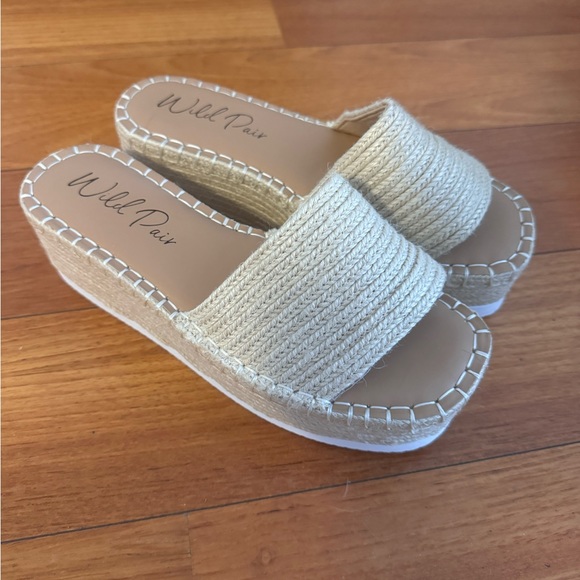 Slide Espadrilles - Picture 1 of 3